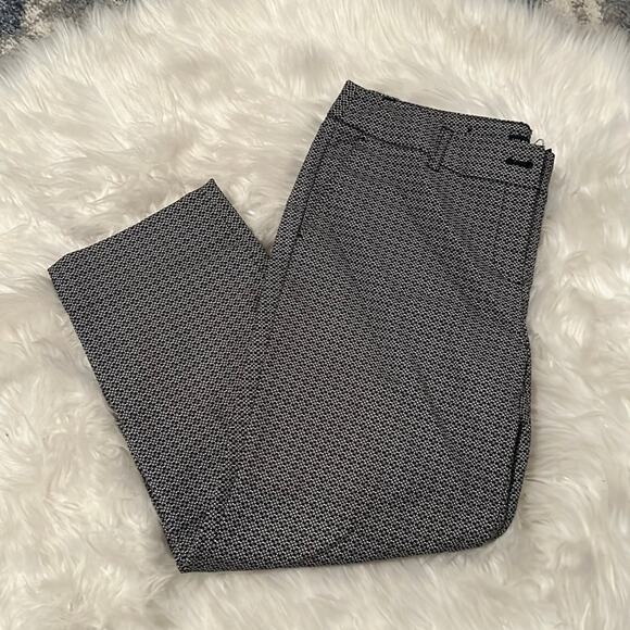 ❤️5/$25❤️ Hilary Radley Patterned Cropped Pants Size 6 - Picture 1 of 7